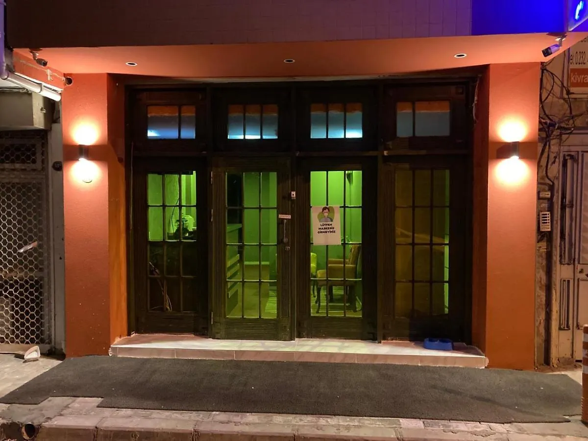 Vero Inn contacts